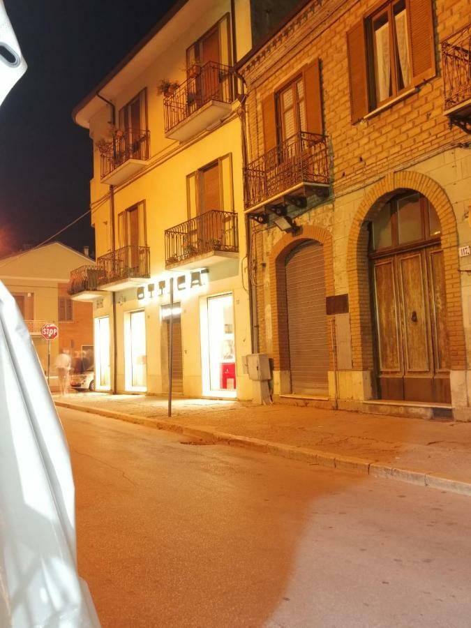 Le Finestre Sulla Piazza Bed & Breakfast Boiano Exterior photo